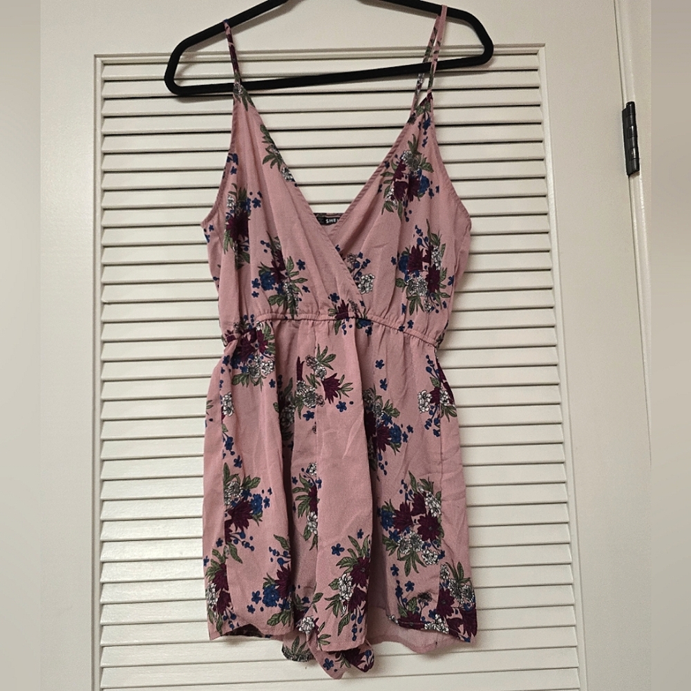 SHEIN - Floral Lightweight Sleeveless Romper With Adjustable Straps